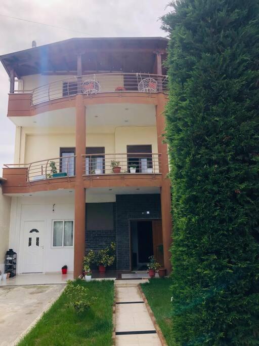 Villa Uklala Kamez Esterno foto